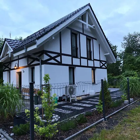Lisi Rewir - Fox District House